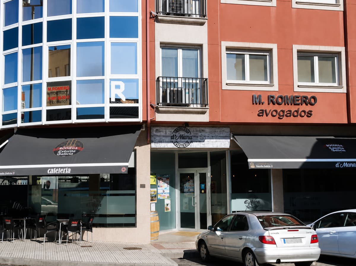 Instalaciones del despacho de abogados en Santa Comba